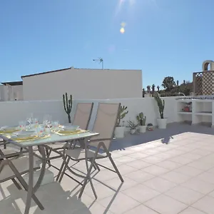 Entero Con Solarium En Sabinillas, Con Piscina Y Al Lado Del Puerto De La Duquesa , Manilva España